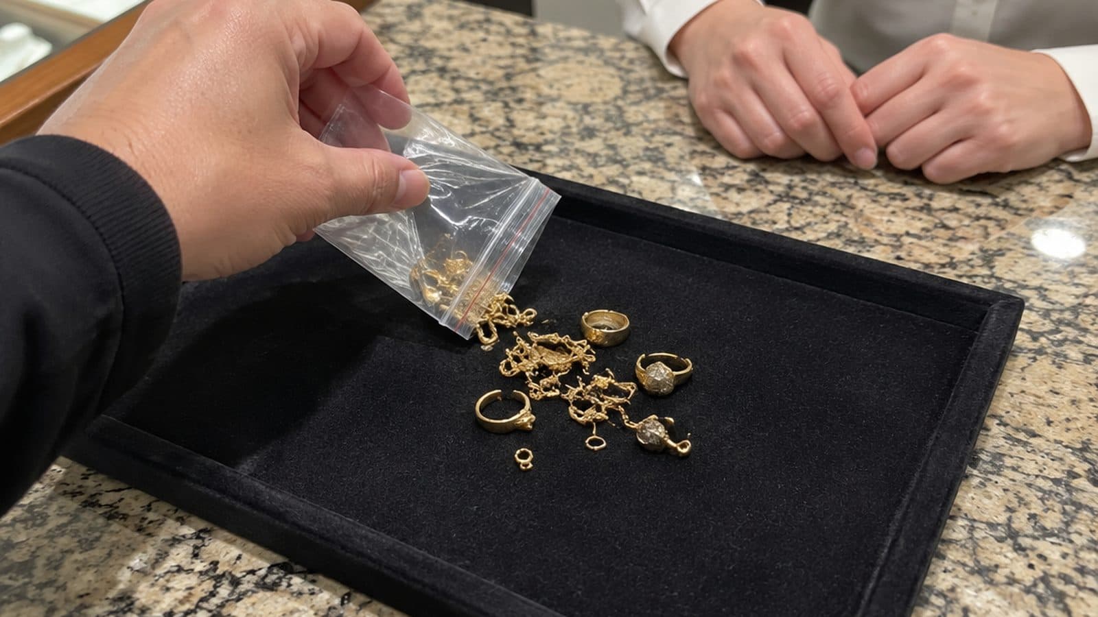 Gold Buyer vs. Pawn Shop: Where to Sell Gold in Northern Virginia